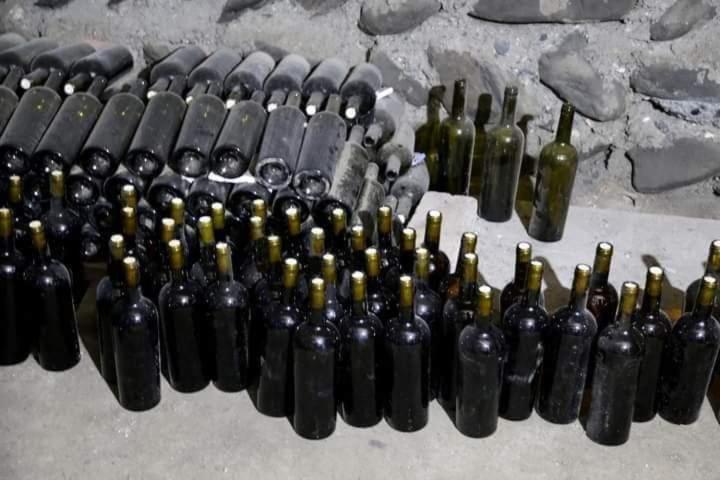 Cottage And Gigo Papa'S Wine Cellar Кварели Экстерьер фото